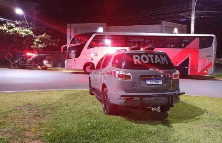 Adolescente é apreendido transportando quase 15 quilos de maconha em ônibus