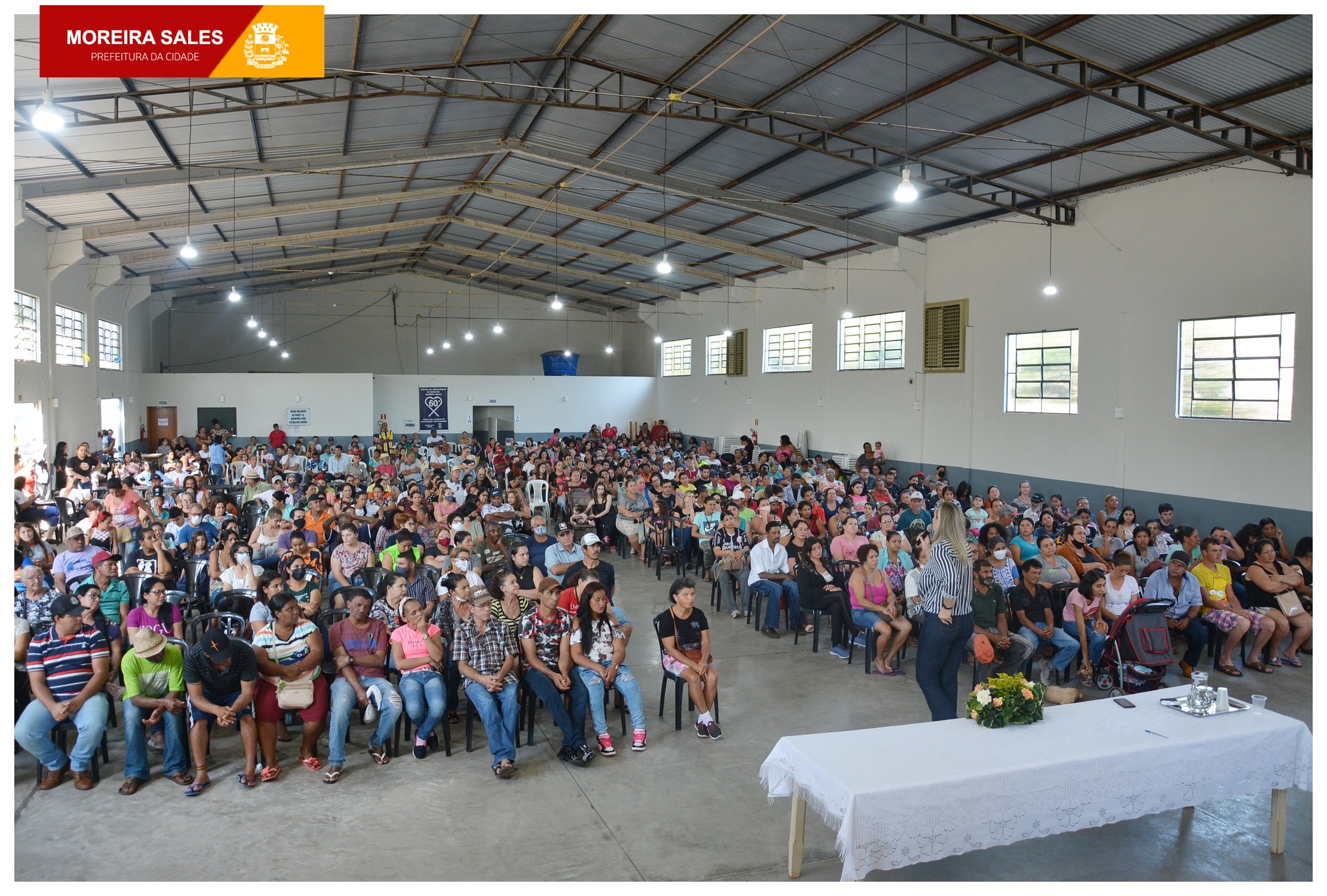 Reunião em Moreira Sales para esclarecer as dúvidas dos usuários do programa Auxilio Brasil