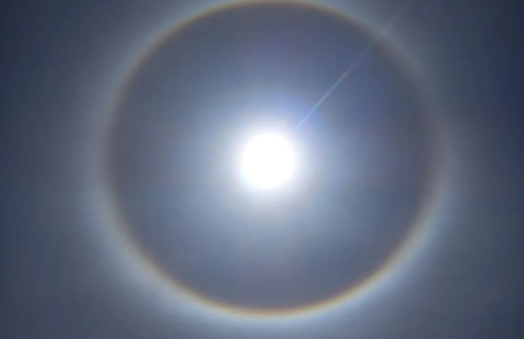 Halo solar é apreciado pela região