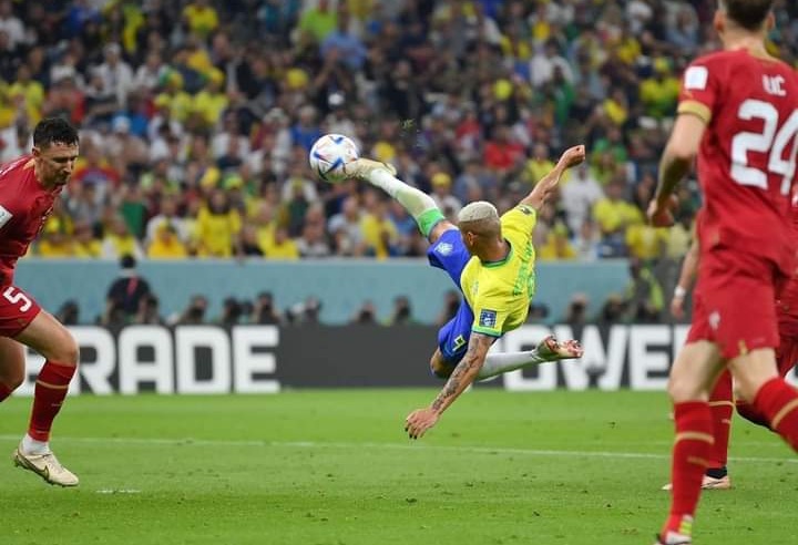 Com dois gols de Richarlison, Brasil vence a Sérvia na estreia da Copa do Mundo