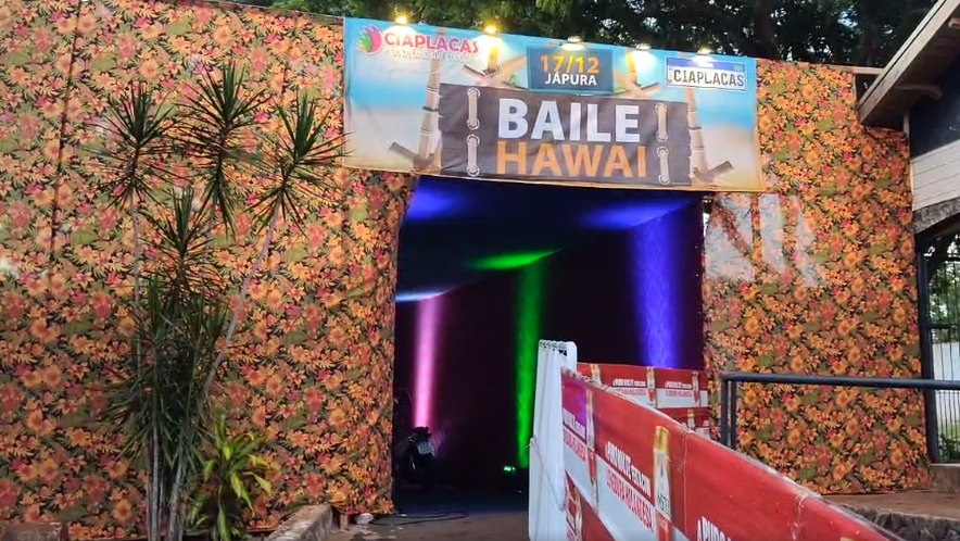 Baile do Hawai em Japurá