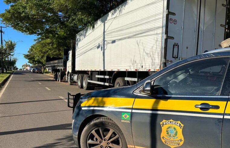 PRF apreende quase três toneladas de maconha em Cruzeiro do Oeste