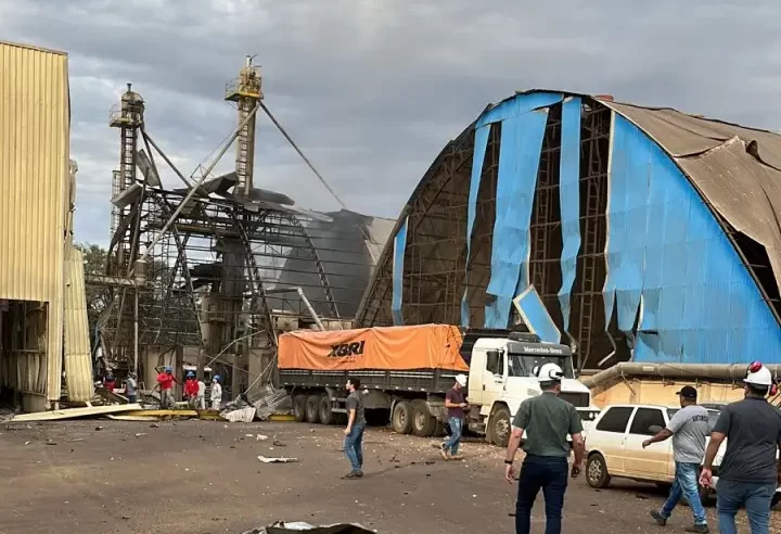 O número de mortes em consequência da explosão que atingiu o silo de uma cooperativa em Palotina subiu para 7