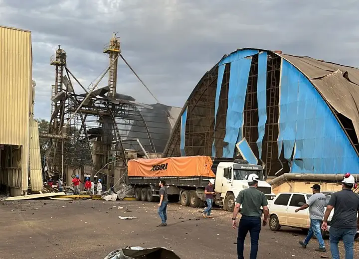 O número de mortes em consequência da explosão que atingiu o silo de uma cooperativa em Palotina subiu para 7