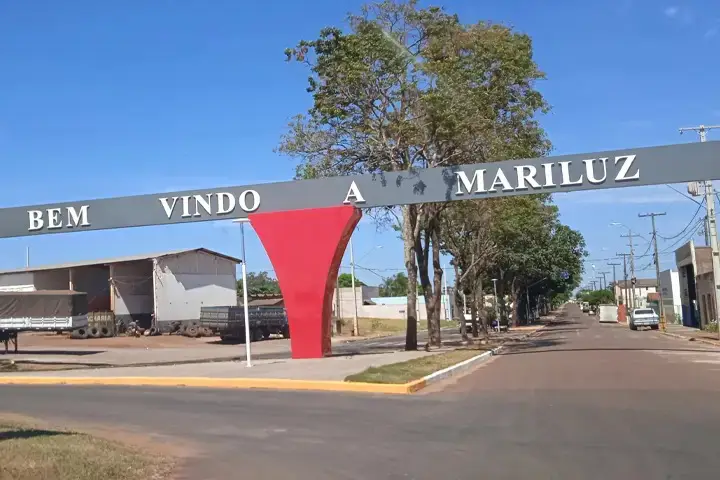 Cinco homens encapuzados invadem casa em Mariluz e disparam contra vítima