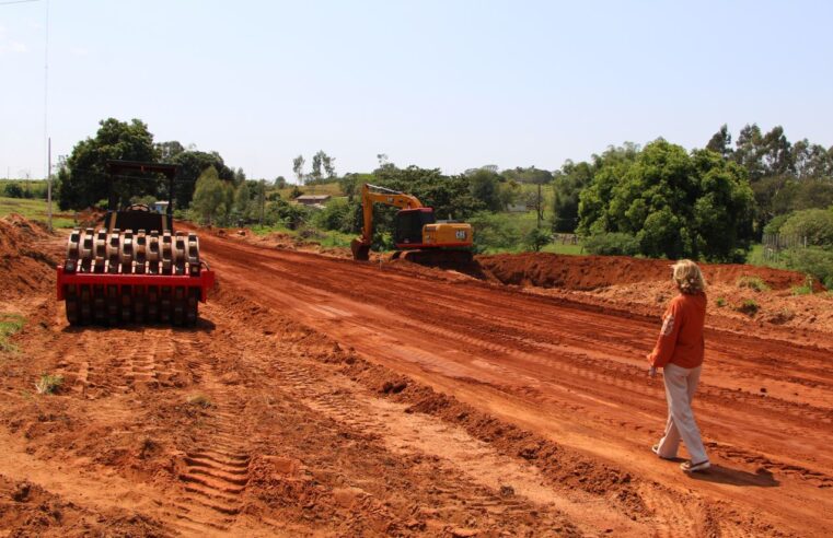 Prefeitura avança com a obra de pavimentação no Bairro Cafeeiros em Cruzeiro do Oeste