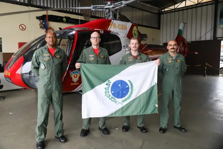 Paraná envia helicóptero e equipe para apoiar vítimas das chuvas em Santa Catarina