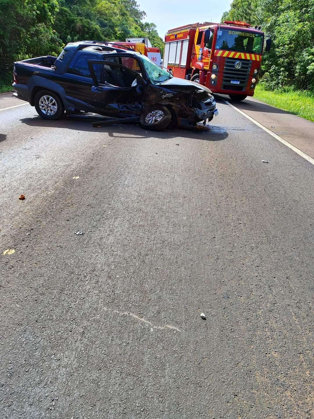 Título Alternativo: Colisão Frontal e Capotamento na Estrada Boiadeira (BR-487) entre Campo Mourão e Cruzeiro do Oeste