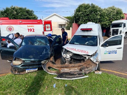 Acidente com Ambulância em Goioerê Deixa Duas Mulheres Feridas