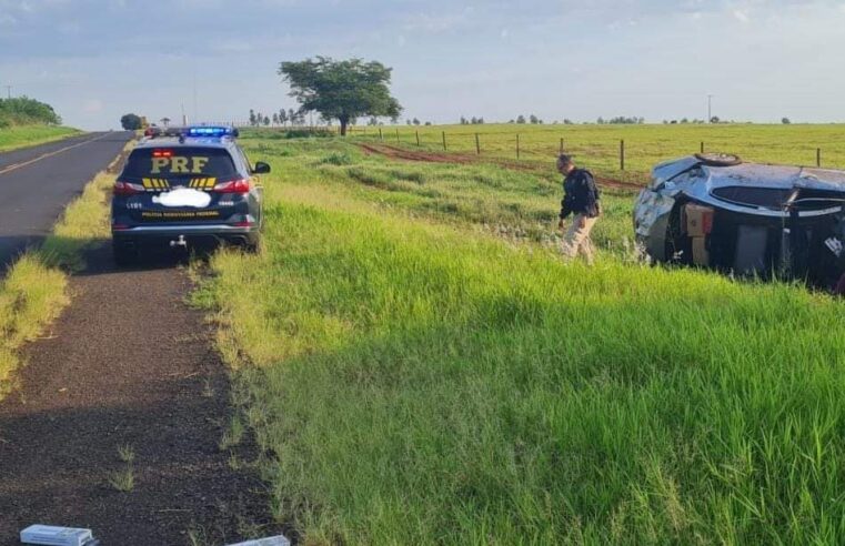 PRF Intercepta Veículo Carregado com Cigarros em Cruzeiro do Sul