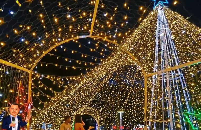 Japurá realiza Auto de Natal e chegada do Papai Noel na praça Brasil… Uma noite inesquecível