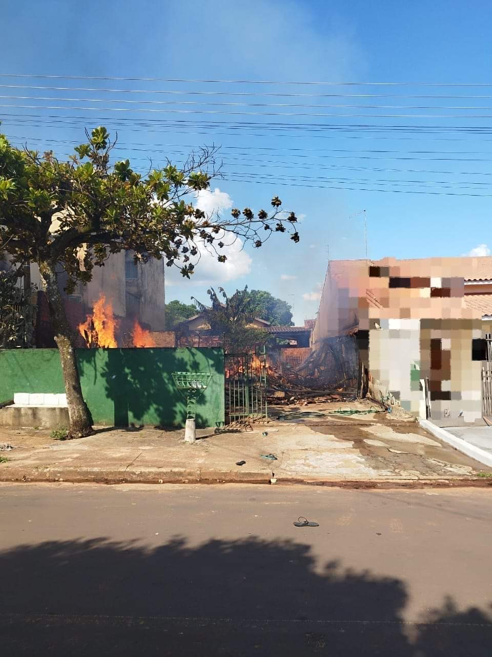 Tragédia em Perobal: Homem Acamado Perde a Vida em Incêndio Residencial