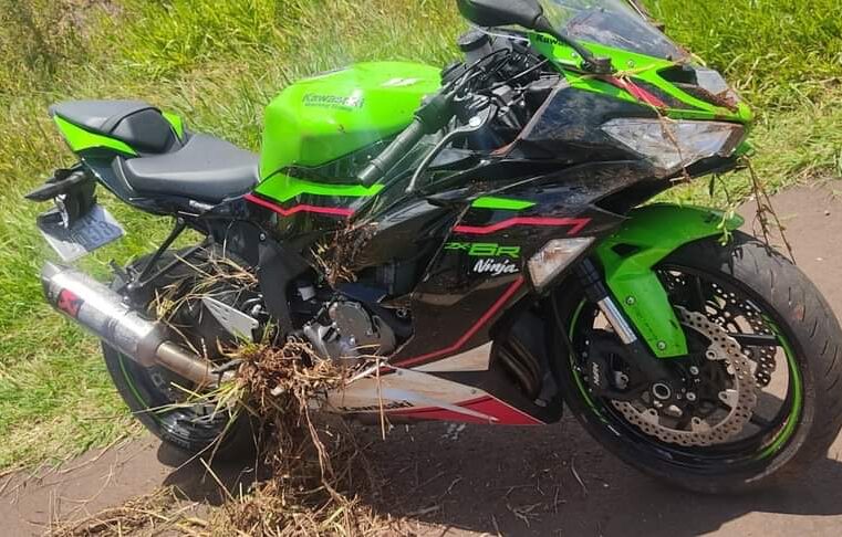 ACIDENTE GRAVE NA BR-376, REGIÃO DE MARIALVA-PR, ENVOLVENDO DUAS MOTOCICLETAS ESPORTIVAS E UM VEÍCULO