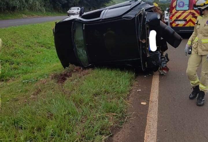 Acidente entre Dois Carros na Rodovia PR-317, em Maringá: Motoristas sem Habilitação