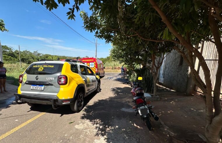 Residência no bairro Sonho Meu, em Umuarama, pega fogo com criança de 12 anos sozinha em casa