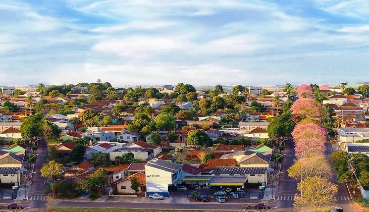 Relógios e semijoias são furtadas em Cruzeiro do Oeste.