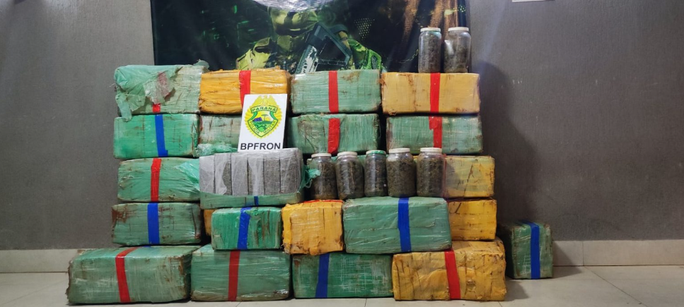 Em operação de combate ao tráfico, BPFron apreende carro com mais de 850 kg de maconha