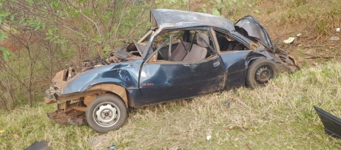 Grave acidente resulta na morte de duas adolescentes