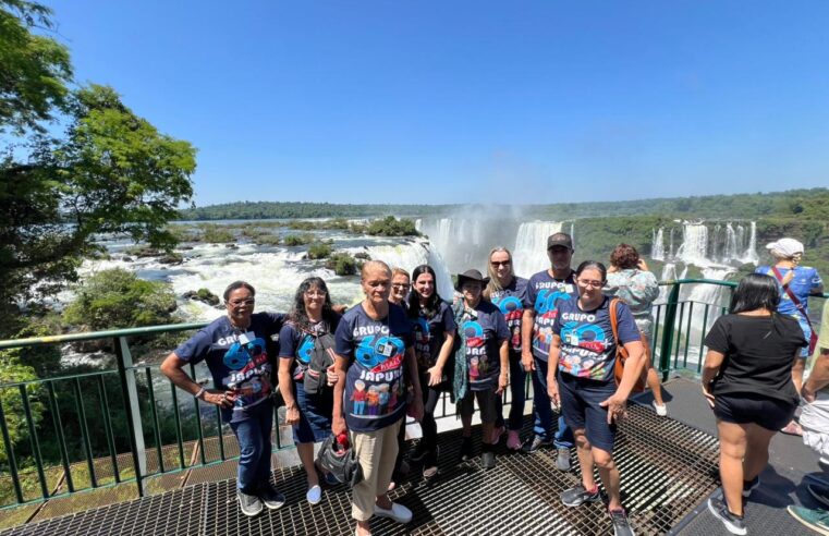 Prefeita Adriana acompanha grupo de idosos nas Cataratas do Iguaçu