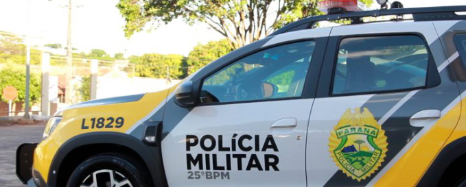 Mulher fica ferida após perder controle de seu carro