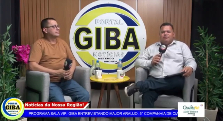 Giba entrevistando Major Araujo da 5º Companhia de Cianorte