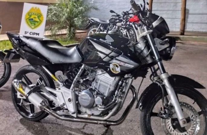 Motociclista é detido após fuga e queda durante abordagem da PM em Cianorte