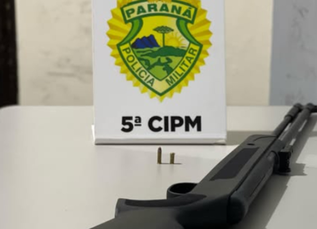 HOMEM É LEVADO À DELEGACIA DE CIANORTE POR POSSE IRREGULAR DE ARMA DE FOGO EM JAPURÁ