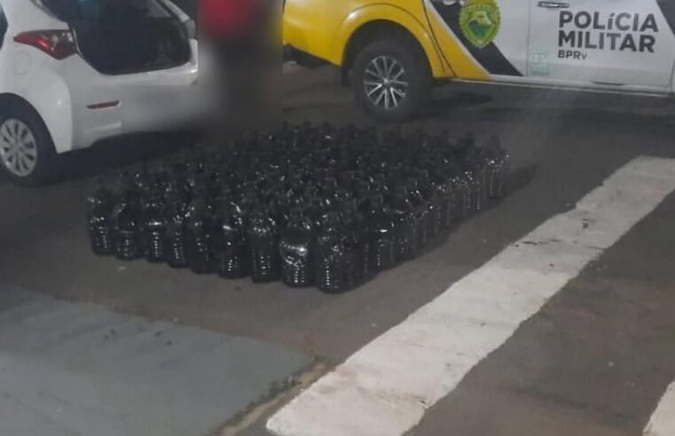 Veículo é flagrado transportando mais de 100 galões de azeite sem nota fiscal na PR-323, em Cianorte