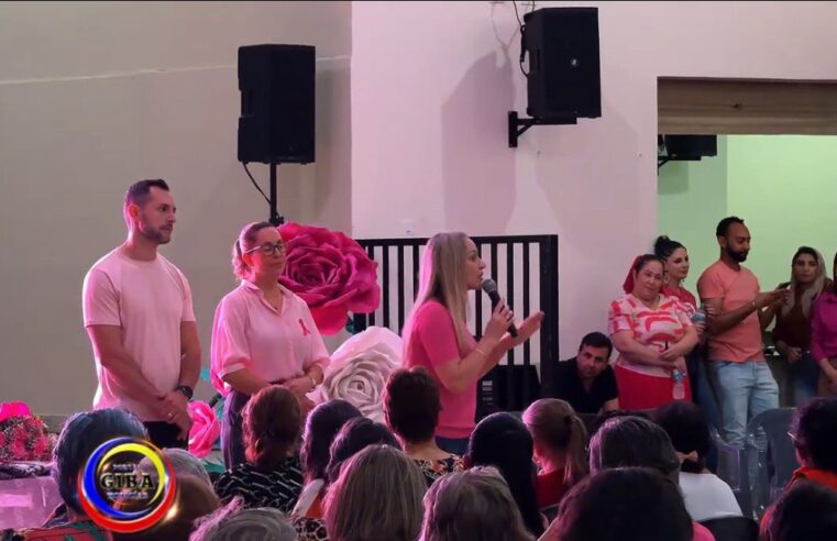 Mais de 400 mulheres participam da palestra de encerramento do Outubro Rosa em Japurá PR.