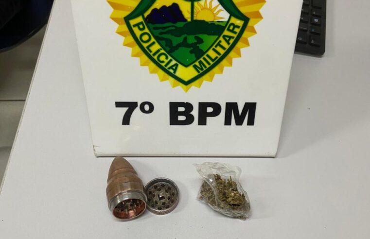 Cruzeiro do Oeste: ROTAM flagra adolescentes e jovem consumindo maconha durante patrulhamento