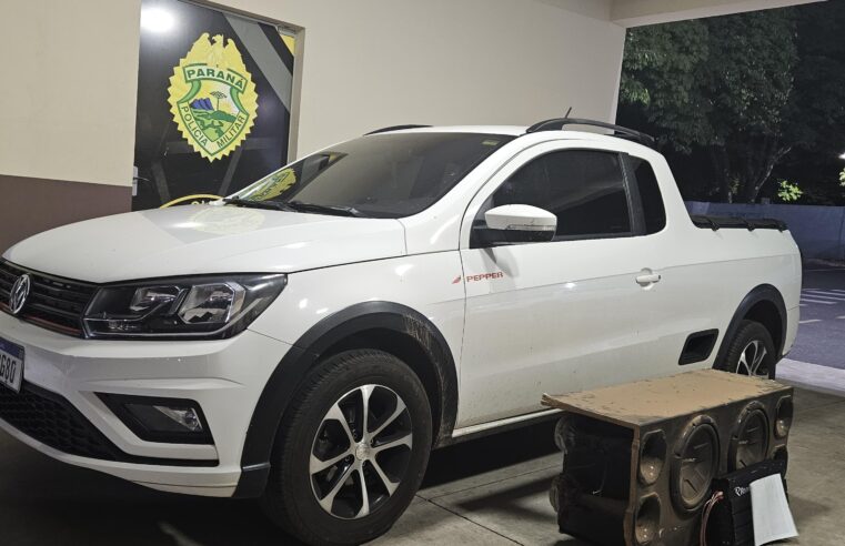 PERTURBAÇÃO DO SOSSEGO EM CIANORTE: VEÍCULO COM SOM EXCESSIVO É APREENDIDO PELA PM NA AVENIDA BRASIL