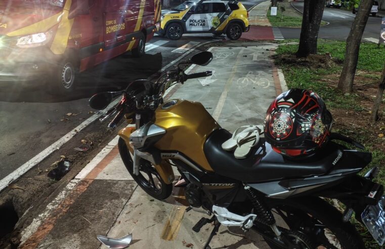 Colisão entre moto e carro deixa motociclista ferido na Avenida Rio Branco