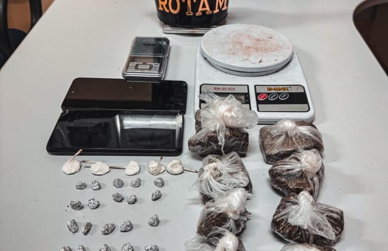 ROTAM apreende drogas, dinheiro e balanças em ação no bairro Jardim Cruzeiro