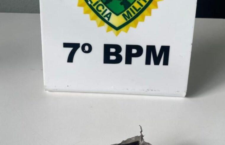 Homem é abordado por nervosismo e droga é apreendida em Tapejara