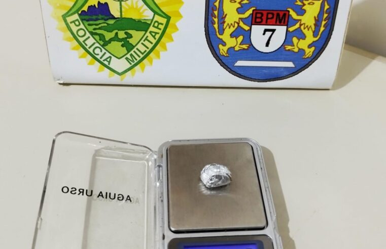 PM apreende crack durante abordagem em área conhecida pelo tráfico em Rondon