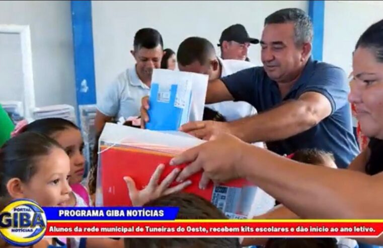 Alunos da rede municipal de Tuneiras do Oeste, recebem kits escolares, início ao ano letivo, 2026.