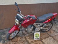 Polícia Militar registra infração de trânsito e recolhe motocicleta irregular em Terra Boa