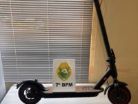 POLÍCIA MILITAR PRENDE DUAS PESSOAS POR TRÁFICO DE DROGAS EM MARILUZ