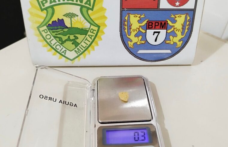 Homem é flagrado com crack durante abordagem policial em Rondon