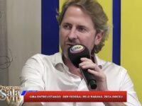 GIBA ENTREVISTA O DEPUTADO FEDERAL ZECA DIRCEU NA SALA VIP