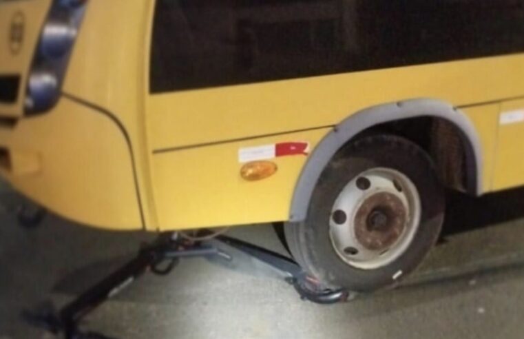 Criança em patinete elétrico fica ferida após acidente com ônibus escolar em Brasilândia do Sul