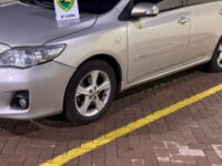 VEÍCULO COM ALERTA DE FURTO É RECUPERADO DURANTE ABORDAGEM POLICIAL EM CIANORTE