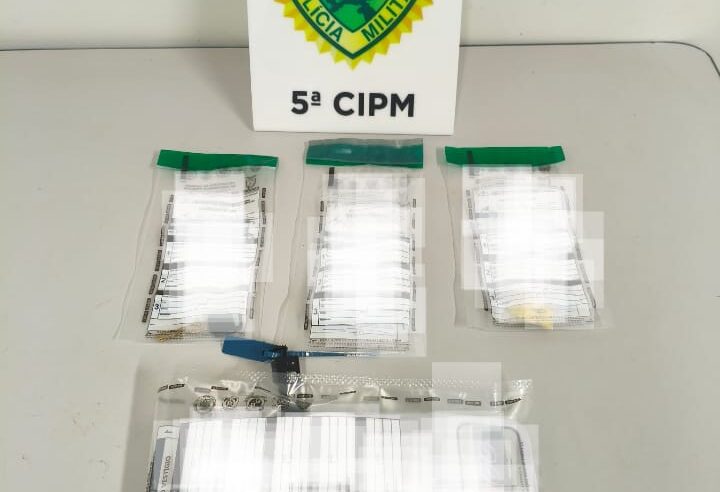 Jovem é detido com porções de substância semelhante a ecstasy após abordagem da PM em Cianorte
