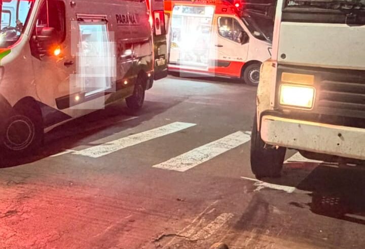Motociclista e passageira ficam feridas em acidente envolvendo caminhão em Cianorte; condutor foi encaminhado à delegacia