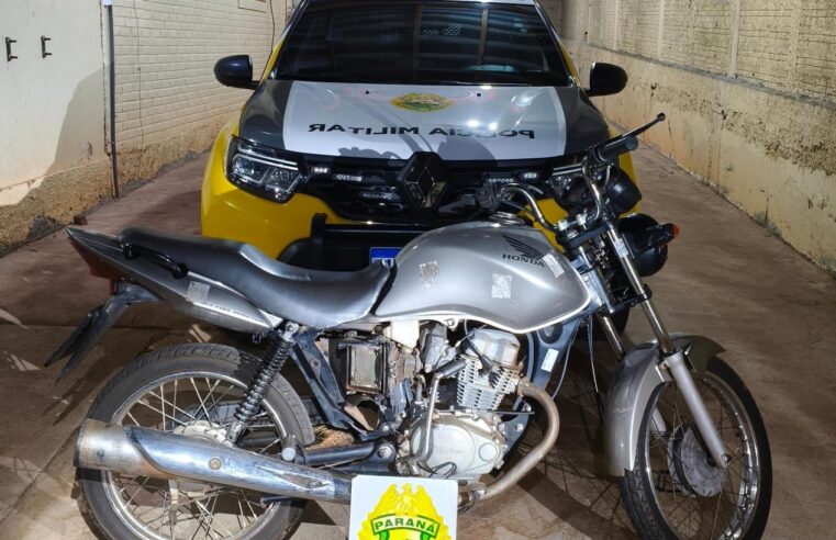 POLÍCIA MILITAR LOCALIZA MOTOCICLETA FURTADA ÀS MARGENS DA PR-180 EM RONDON
