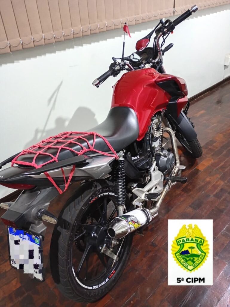 Motocicleta com escapamento irregular é apreendida após fuga durante abordagem em Terra Boa Motocicleta com escapamento irregular é apreendida após fuga durante abordagem em Terra Boa