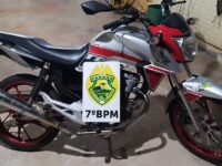 Motociclista foge da abordagem policial e é flagrado com moto irregular em Rondon