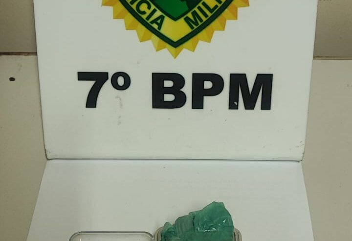 Adolescente é apreendido com maconha e moto furtada adulterada durante abordagem da PM em Cidade Gaúcha
