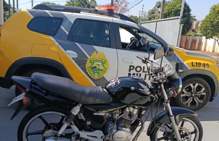 Motociclista sem CNH é flagrado com veículo irregular em Cruzeiro do Oeste