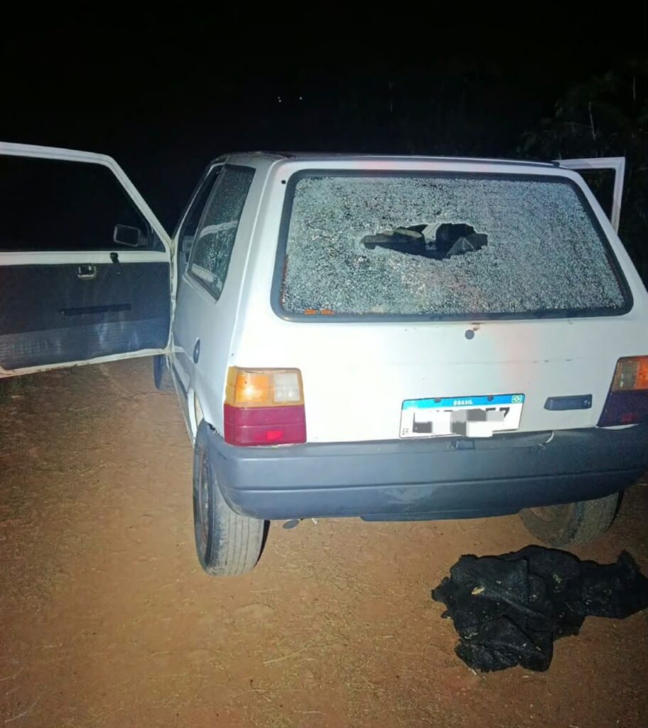 Quarto Centenário: veículo abandonado com marcas de disparos de arma de fogo é encontrado na zona rural Quarto Centenário: veículo abandonado com marcas de disparos de arma de fogo é encontrado na zona rural